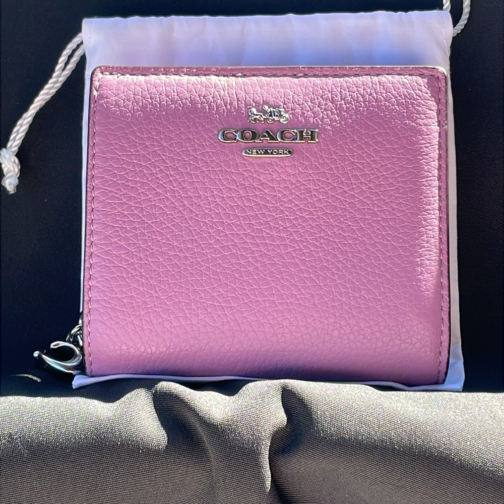 EUC Coach Compact Snap Wallet Lilac Pebbled Leather Silver Hardware - Picture 13 of 14